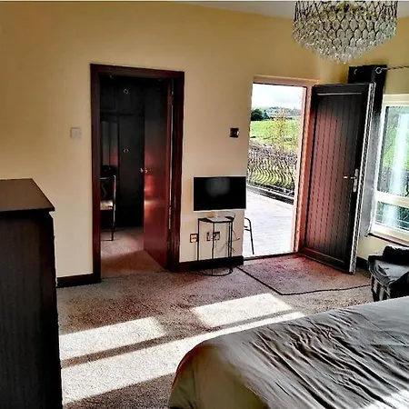 בית נופש Annalee House, Knappagh Valley - 1 Hour To Airport