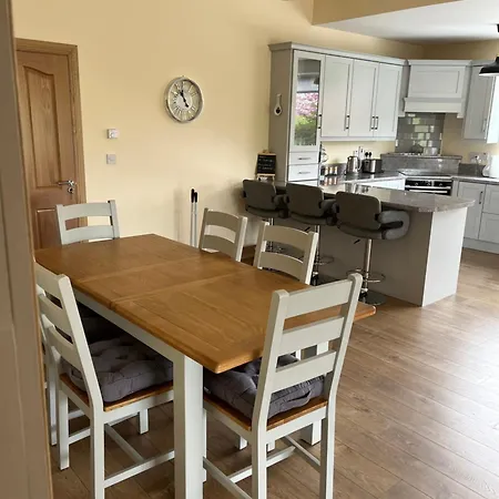 Annalee House, Knappagh Valley - 1 Hour To Airport בית נופש Shercock