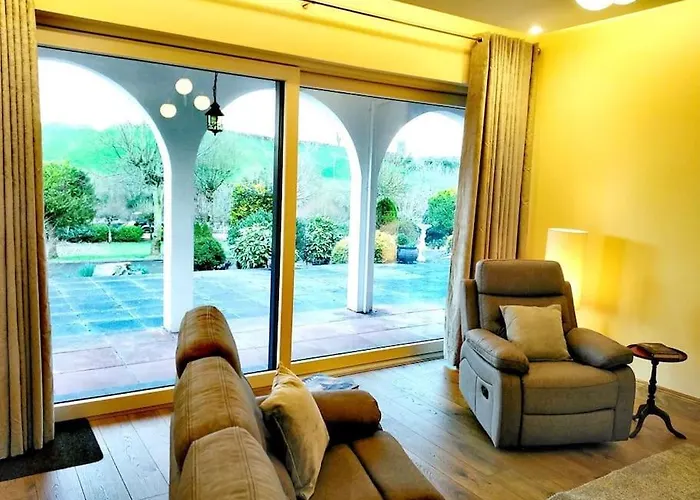 Annalee House, Knappagh Valley - 1 Hour To Airport Holiday home *